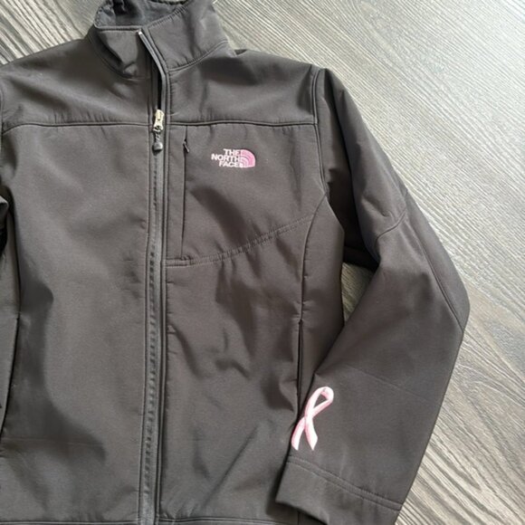 🍍THE NORTH FACE BREAST CANCER AWARENESS JACKET 🍍s med🍍pit to pit 19” leg 23” - Picture 2 of 4